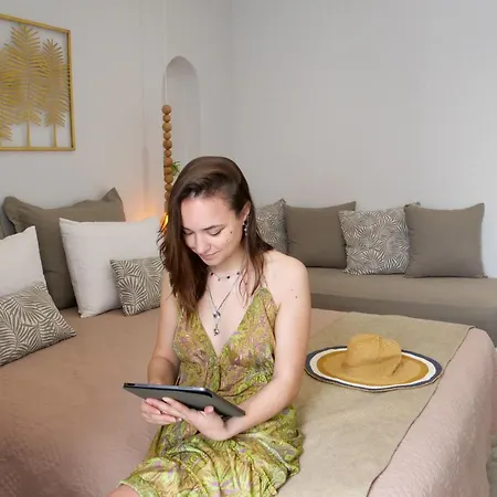 Daire Theodora Luxury