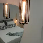 Theodora Luxury 아파트 *