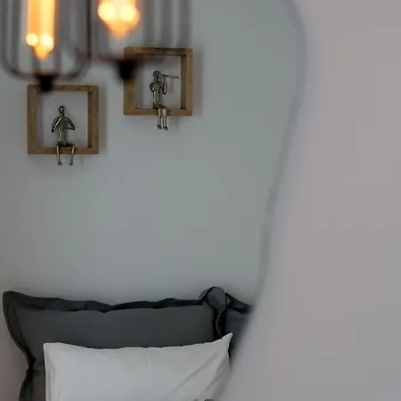 Theodora Luxury アパート *