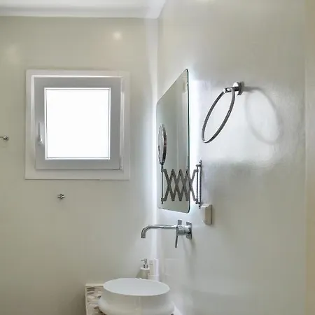 Theodora Luxury アパート *