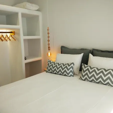 Theodora Luxury 아파트